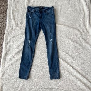 Hollister Mid-Rise Super Skinny Classic Stretch